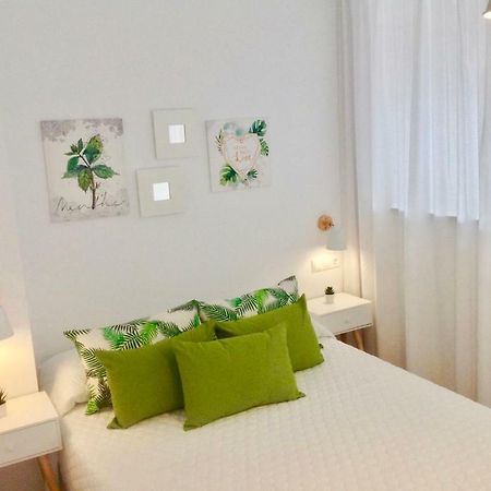 פואנגירולה Apartamento Don Miguel Playa מראה חיצוני תמונה
