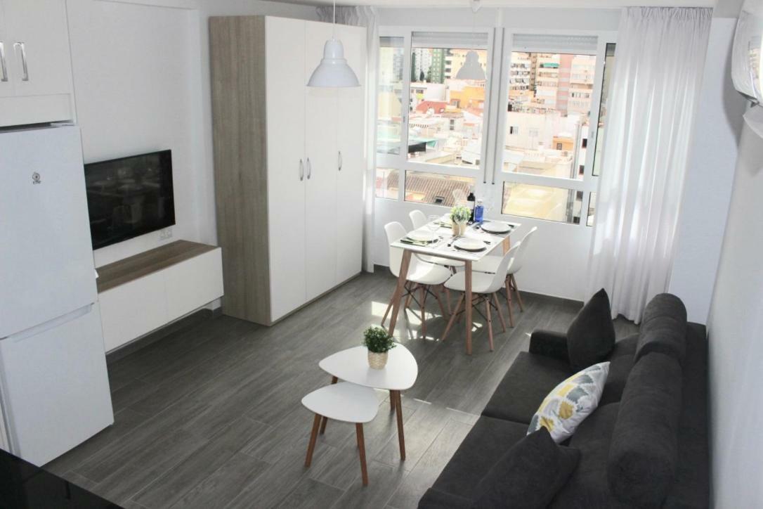 פואנגירולה Apartamento Don Miguel Playa מראה חיצוני תמונה